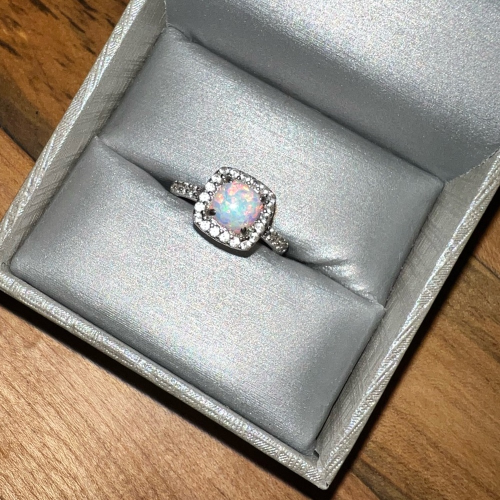 Opal ring